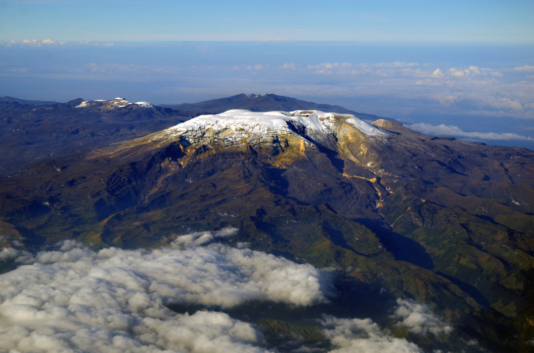 Dead Volcano Rim Behemoths of the Pacific Rim: Exploring the World's Most Dangerous ...