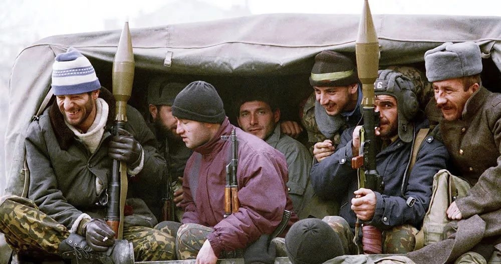 In the Chechen war, 90 Russian troops fought hand-to-hand with 2,500 ...