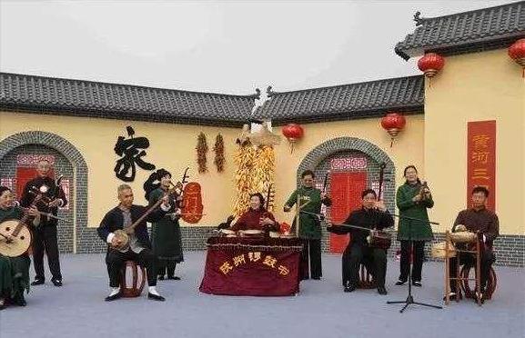 Shanghai Quyi Intangible Cultural Heritage - Gong and Drum Book - iNEWS