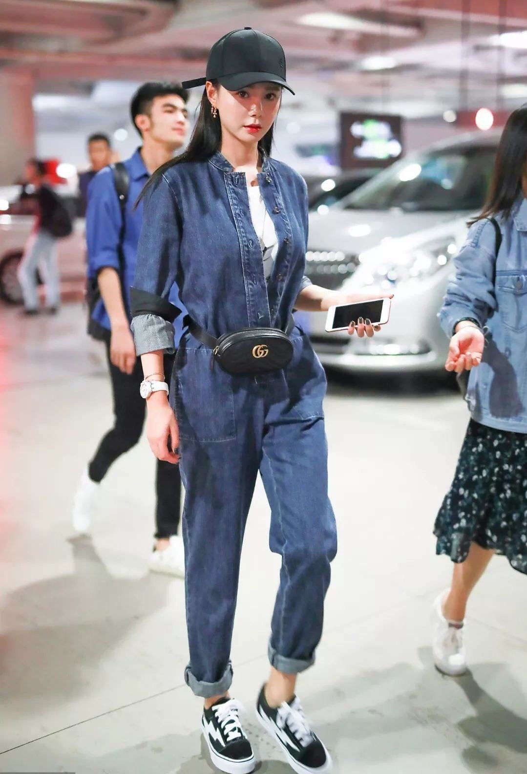 In addition to being a little troublesome to go to the toilet