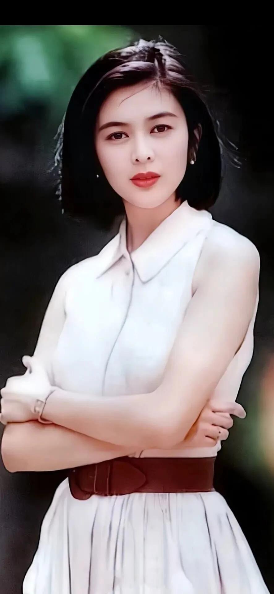 Beautiful Rasolin Kwan Rosamund Kwan broke the news that he is my favorite man, but he missed ...