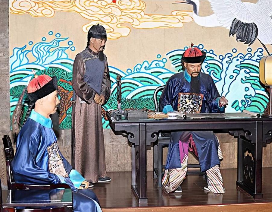 古代官員如何區別品級？唐宋看烏紗帽，明清文官看禽，武官看獸 - 頭條匯