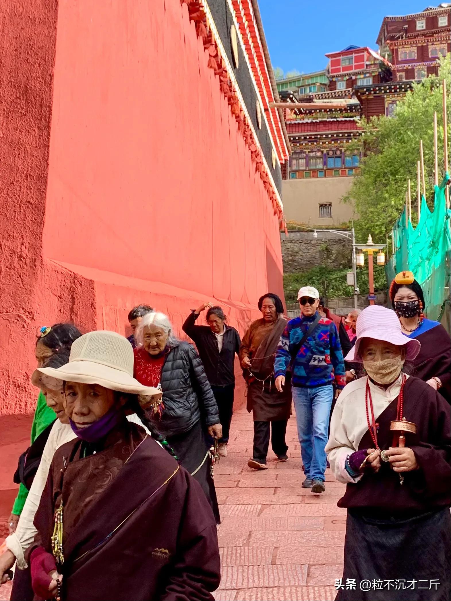 Dege Sutra Printing House Tibet Selfdriving Tour 37 iNEWS