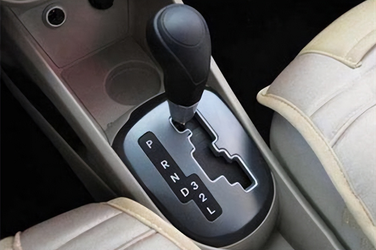 How much is the engine idle speed normal, what is the more appropriate