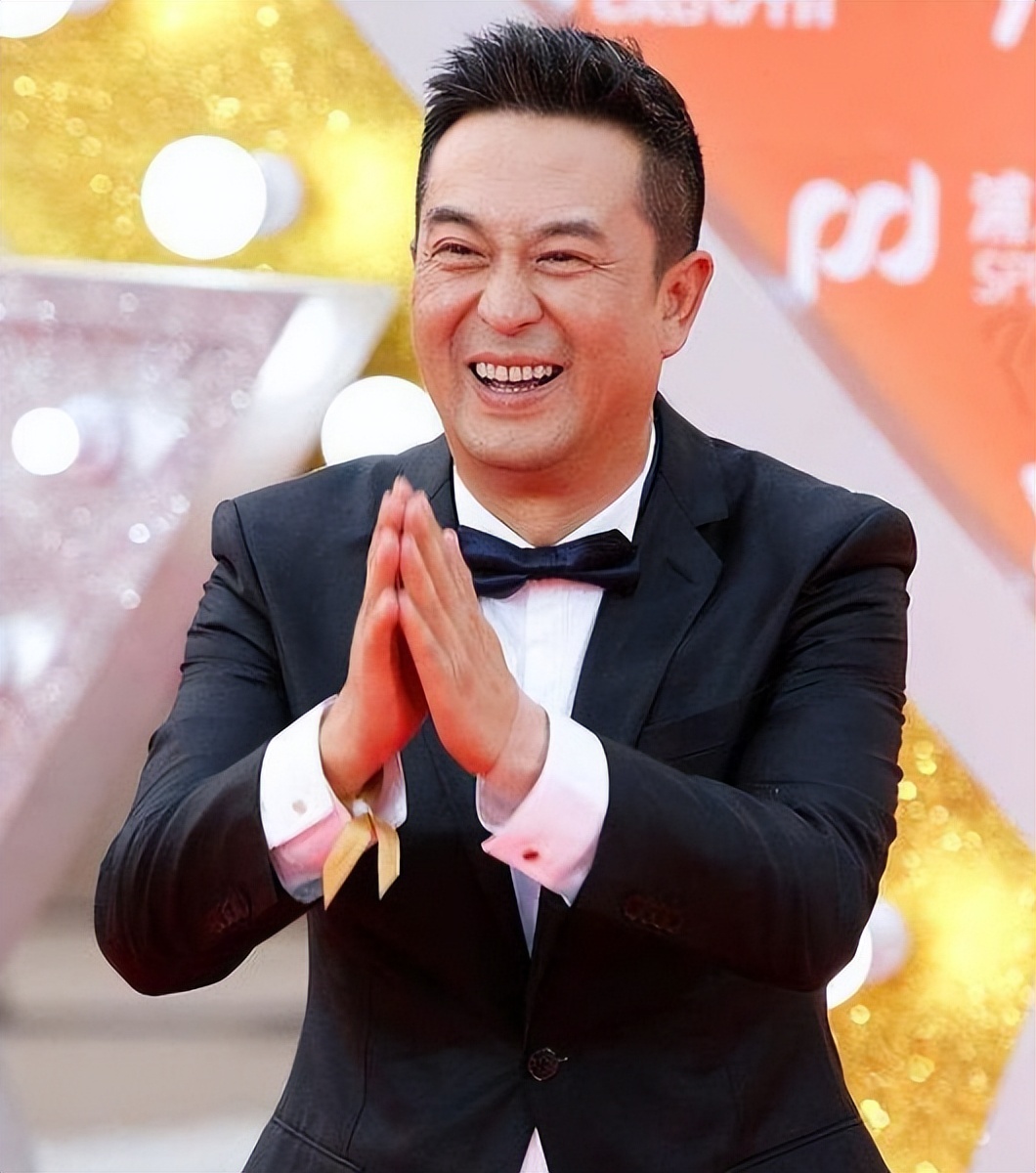 與杜珺離婚後,張嘉譯娶了二婚的王海燕,風光背後有艱辛也有眼淚 - 頭條匯