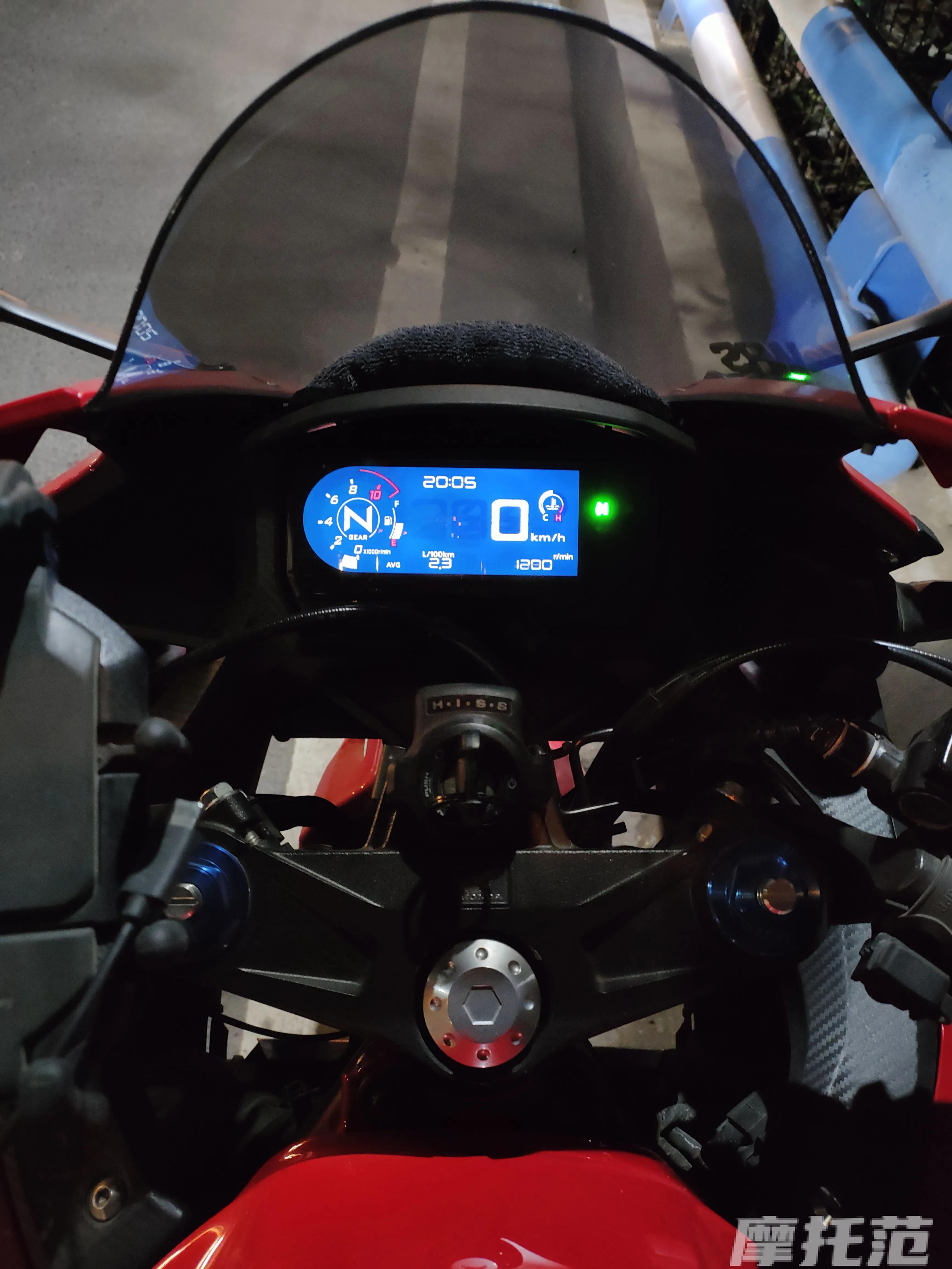 Fuelefficient driving method If you want to save fuel, you can check