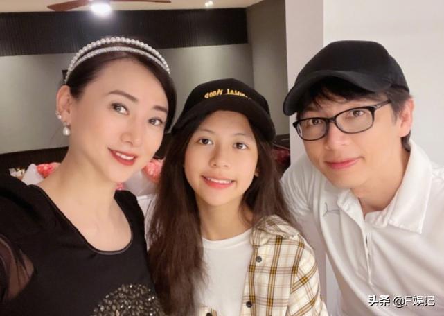 Weng Hongshang and her daughter have a face-to-face photo, sister and ...