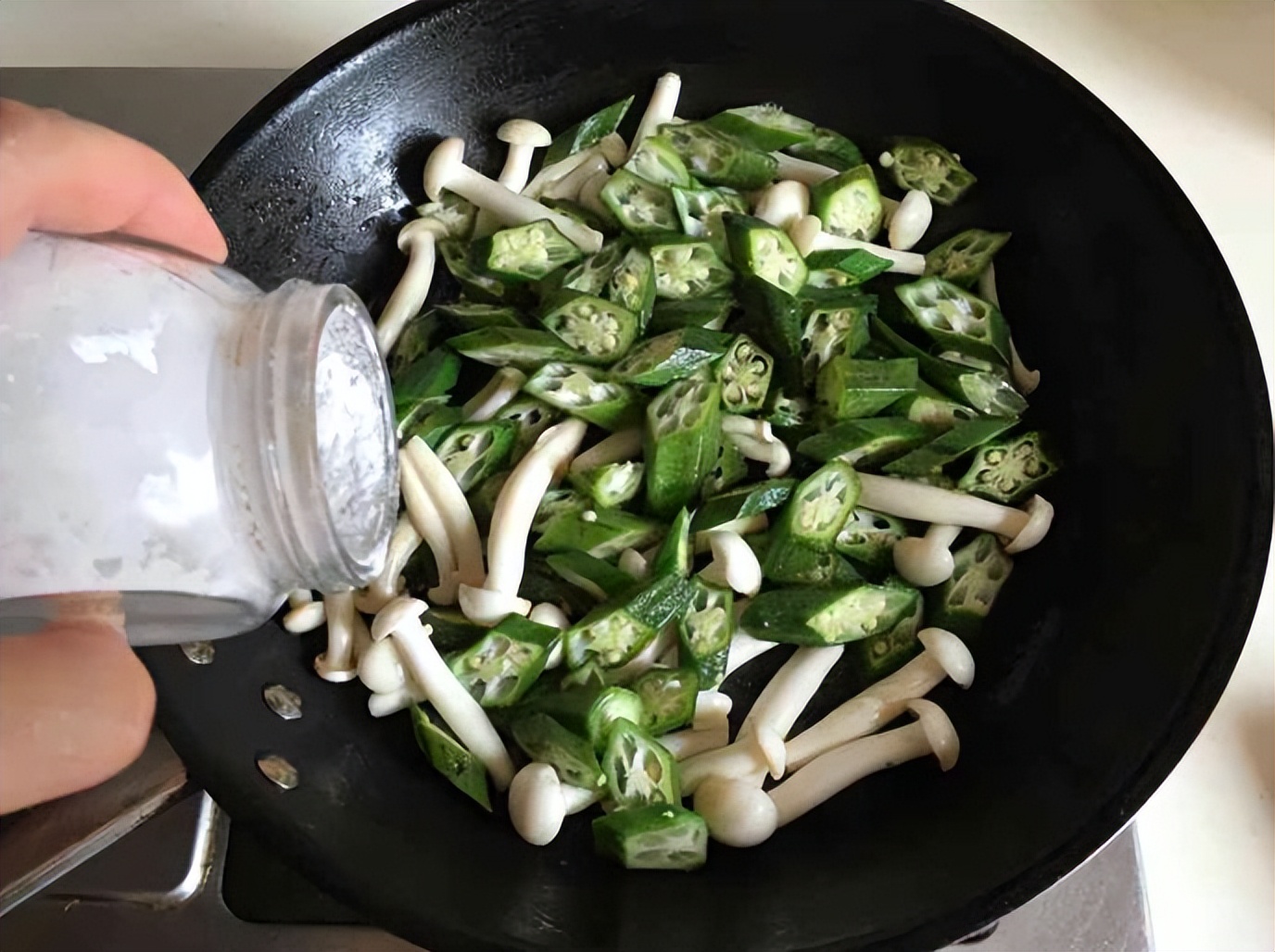 The chef teaches you how to fry okra? Do not blanch before cooking, no