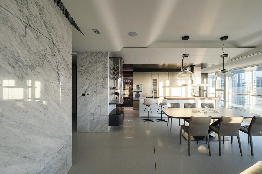 Board aboard!Immediately go to the vast interstellar "City Voyage" won