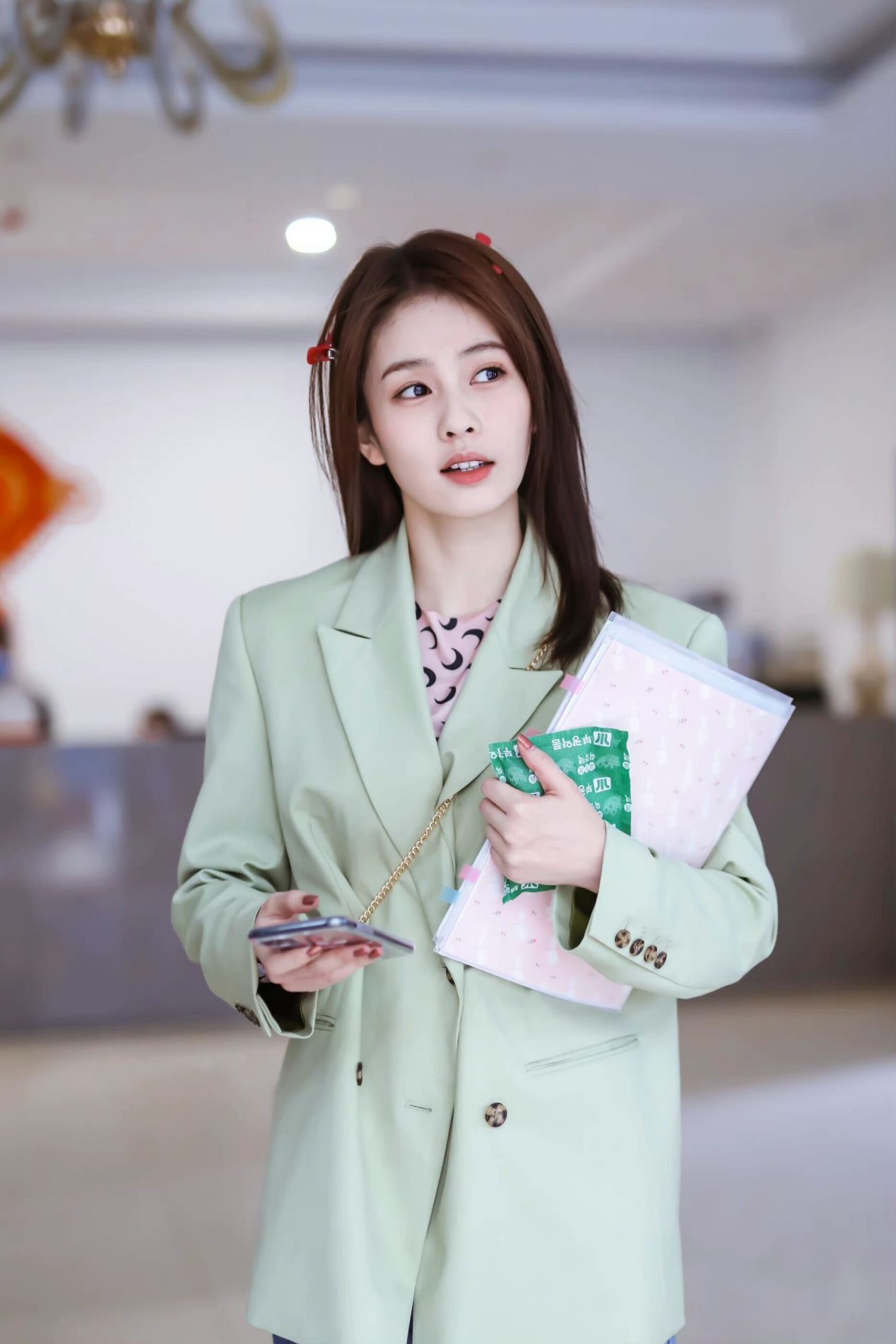 Avocado green is agereducing and playful, Bailu is fresh and Zhou