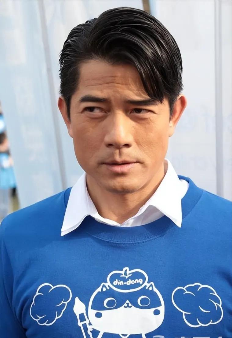 The 60-year-old Jet Li's recent situation broke the news: his thin body ...