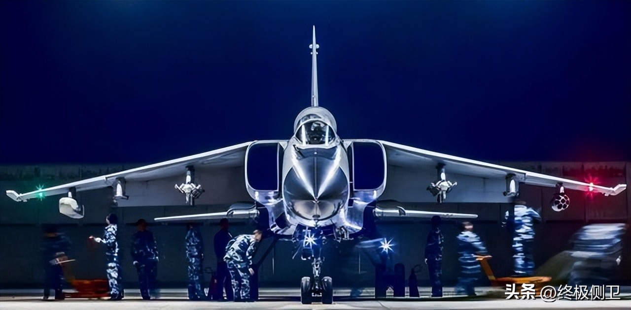 German military expert: JH-7A 