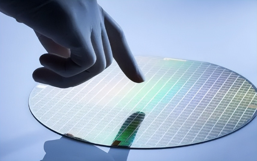 Design and application of watersoluble charge injection layer based on flexible organic