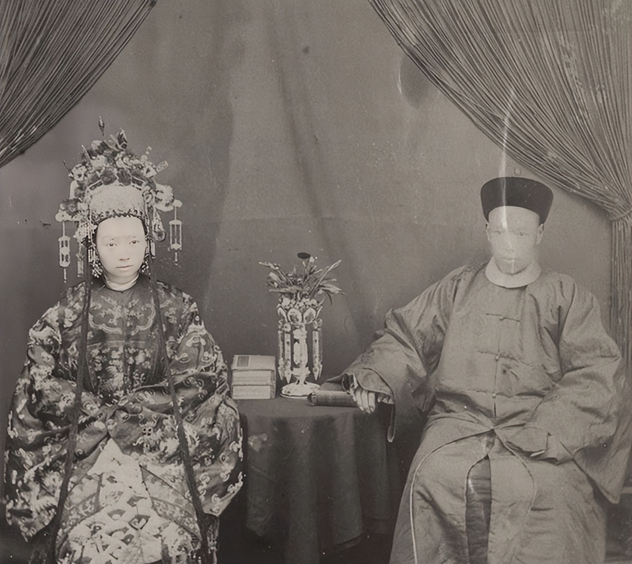 In the late Qing Dynasty: Li Hongzhang's nephew and Zeng Guofan's ...