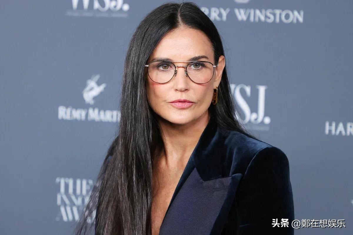 The 20 Most Beautiful Brunettes in Hollywood - iNEWS