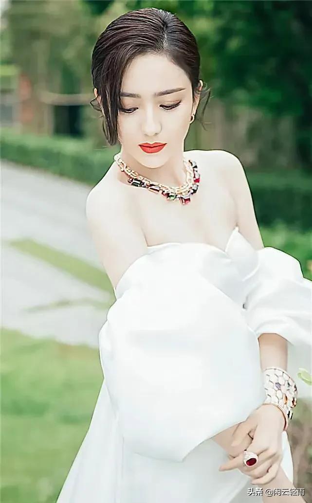 Tong Liya, sexy and charming body, beautiful like a fairy - iNEWS