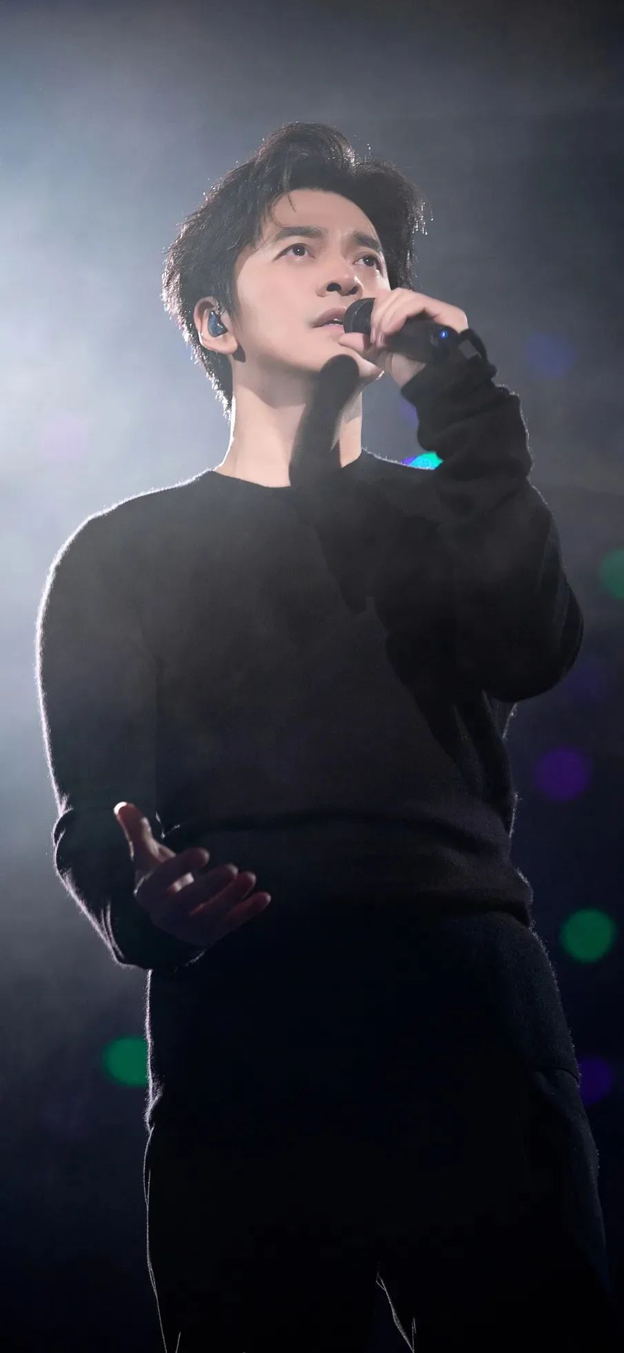 Lock screen + desktop wallpaper set [Volume 23] - iNEWS