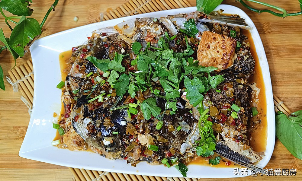 Have you tried Sichuan pickled fish head, which is better than chopped