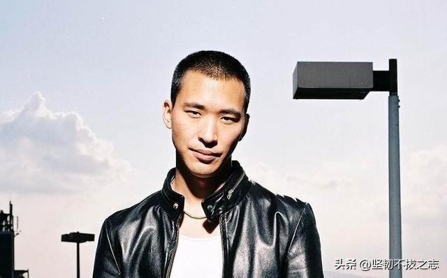 The latest situation of 48-year-old Huang Lixing is exposed. His hair ...