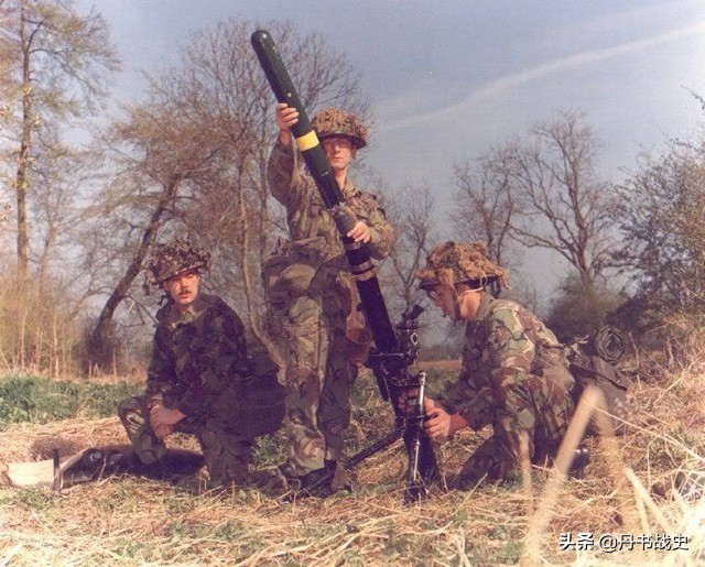 Anti-tank with mortar, British Merlin 81mm anti-tank mortar shell