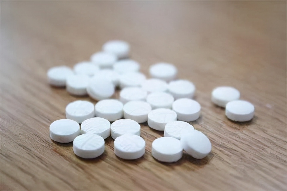 Aspirin prevents blood clots, once you take it, you can't stop it?Rumor