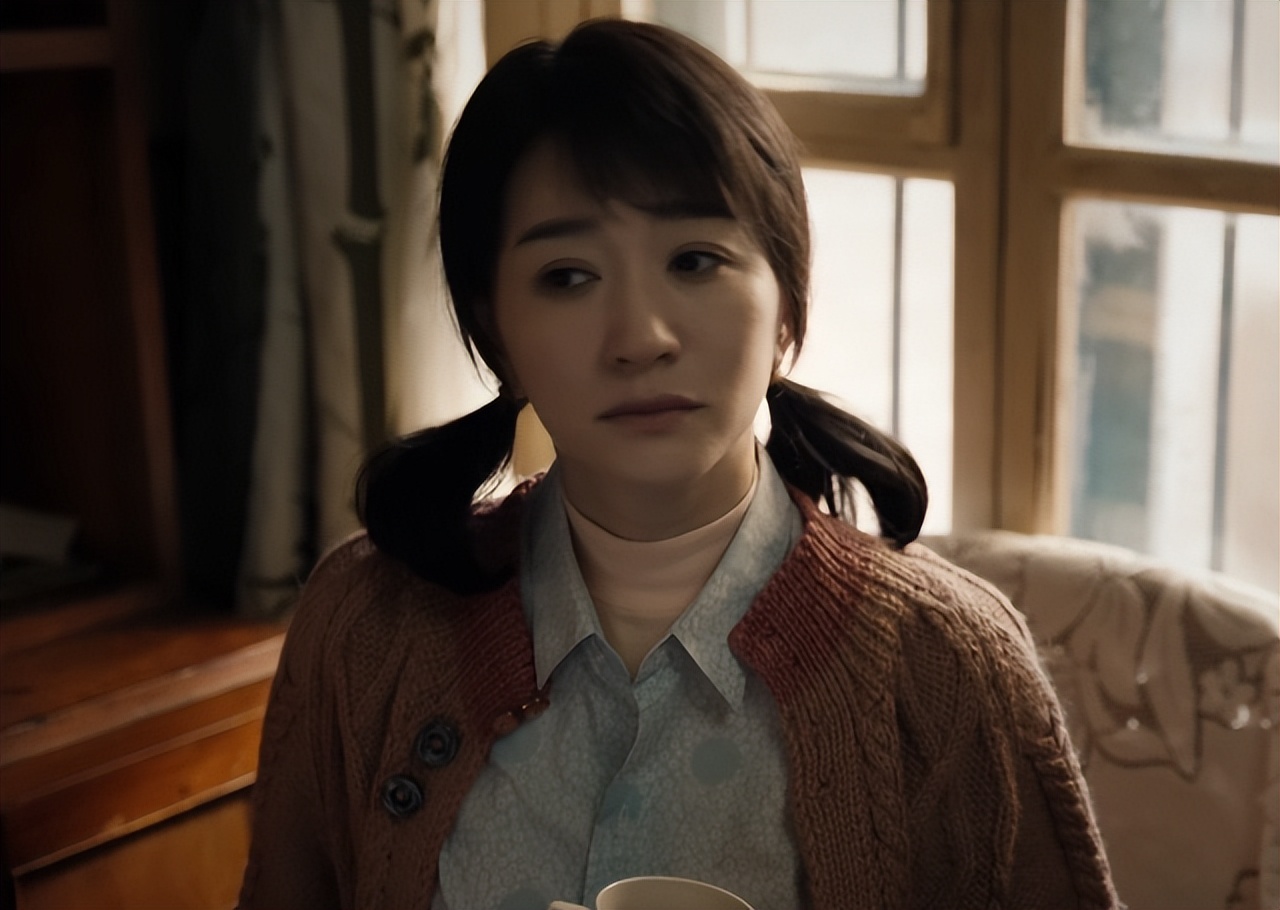 The face is either too dark or too white. These actresses are acting in