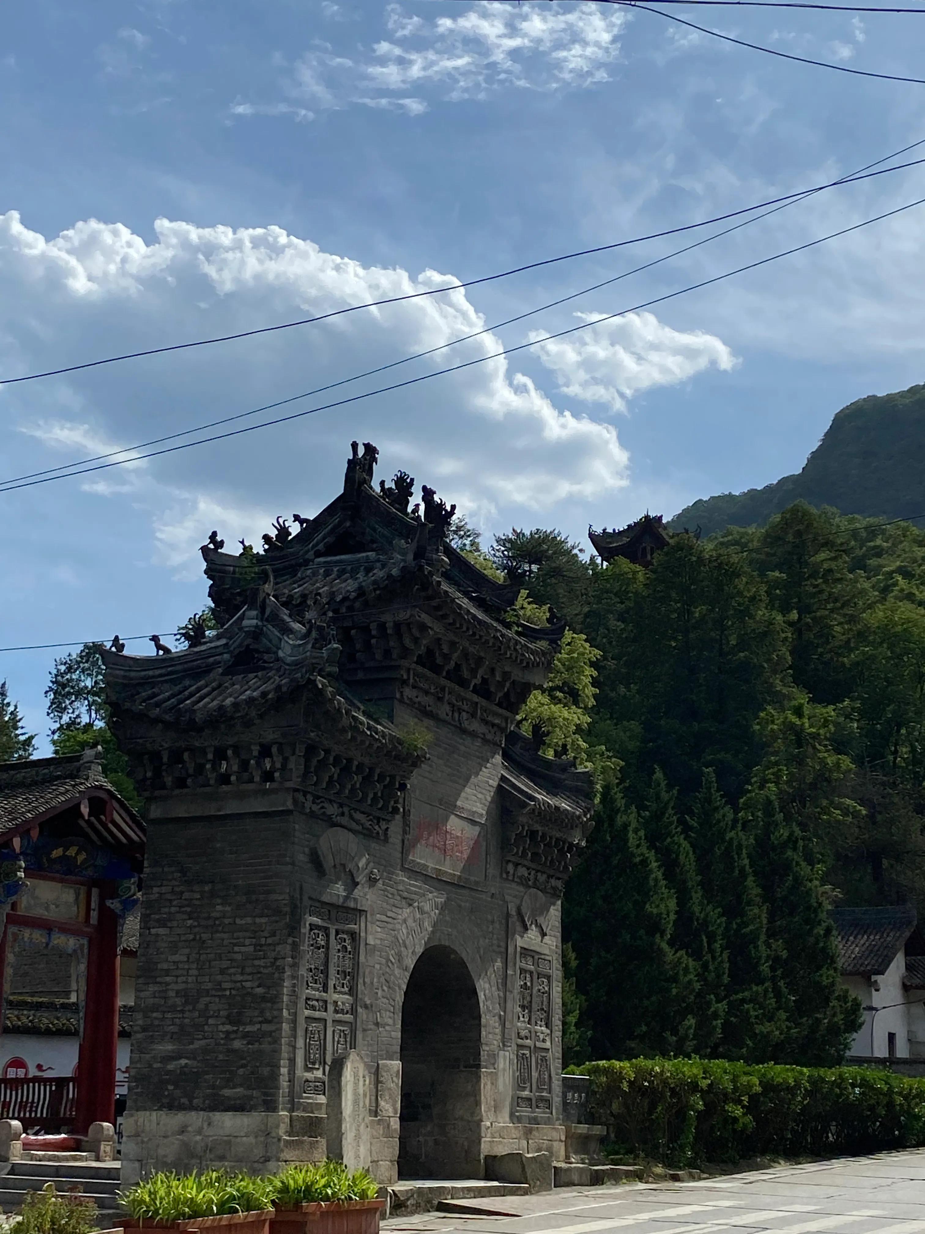 In the hot summer, come to Liuba to escape the heat! - iMedia