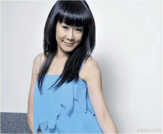 93 videos, 176 photos