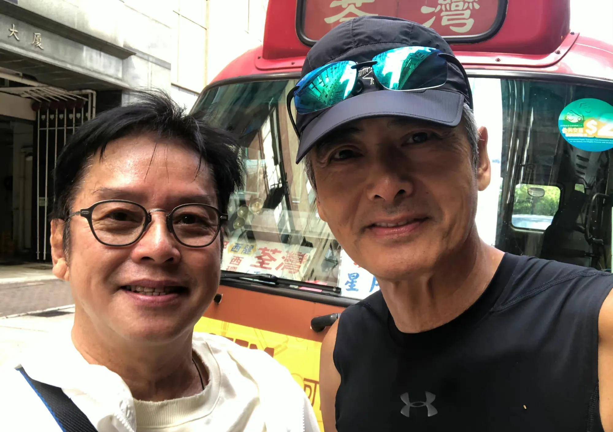 Tan Yonglin meets Chow Yun-fat by chance - iNEWS