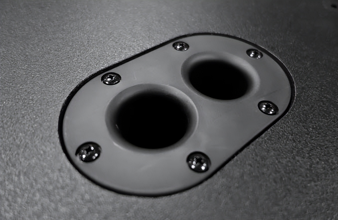 What difference does it make if the speaker guide hole is blocked? iNEWS