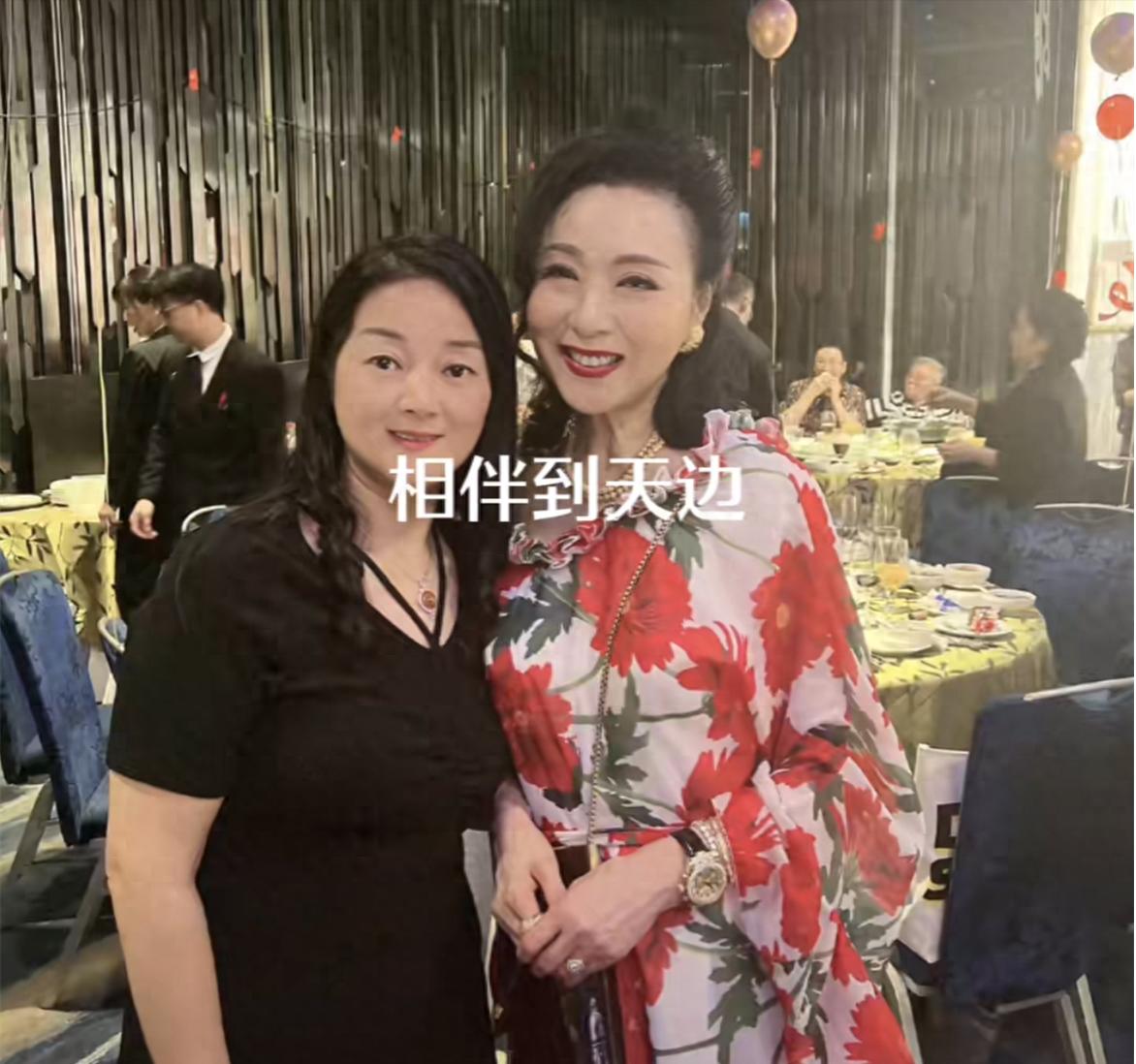 “Huang Rong” Wei Qiuhua turns out to be a star-studded 65th birthday