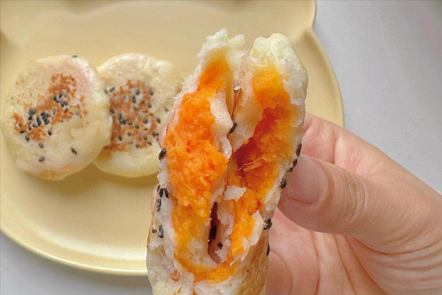 Baby version of yam sweet potato cake, soft and sweet, delicious and