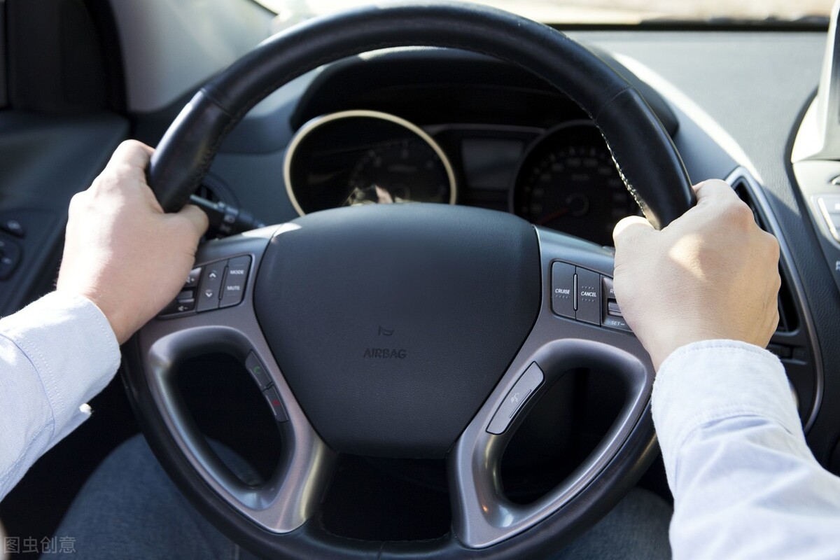 Before and after buying a car iNEWS