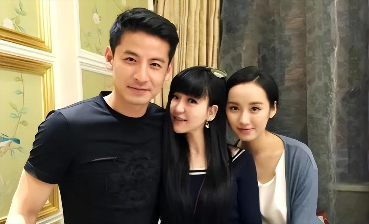 Another male star's favorite wife's setting collapsed!The group photo ...