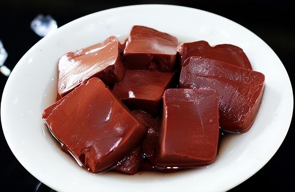 black-stool-after-eating-pig-blood-is-the-lungs-detoxifying-or-is