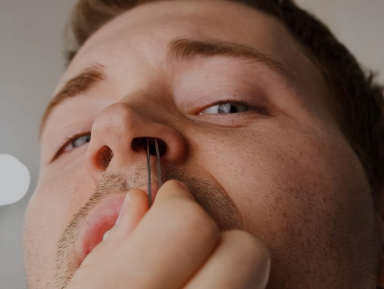 Why do people's nose hair always "channel" when they are middle-aged ...