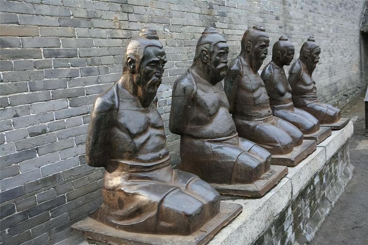 Is Qin Hui from "Full River Red" really a total villain in real history ...
