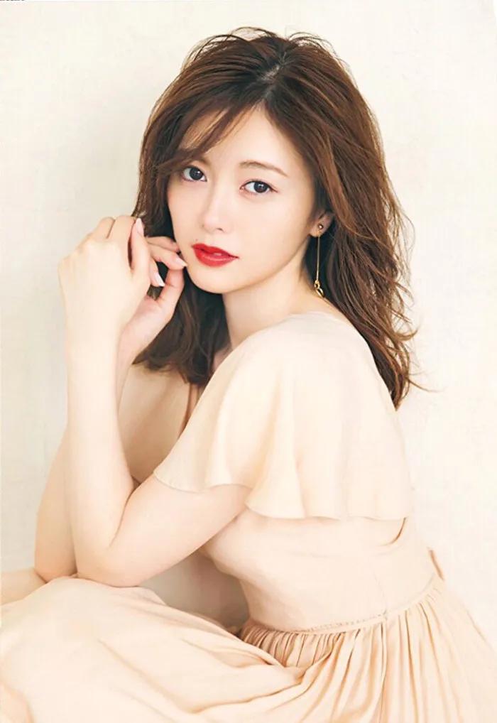 Japanese sexy actress Mai Shiraishi - iNEWS
