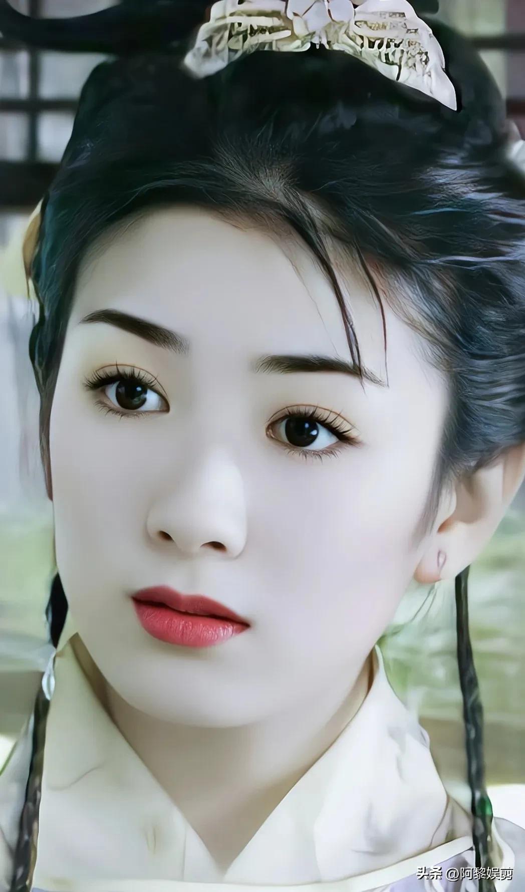 Huang Yi meets a cold heart, which one of the two beauties is better