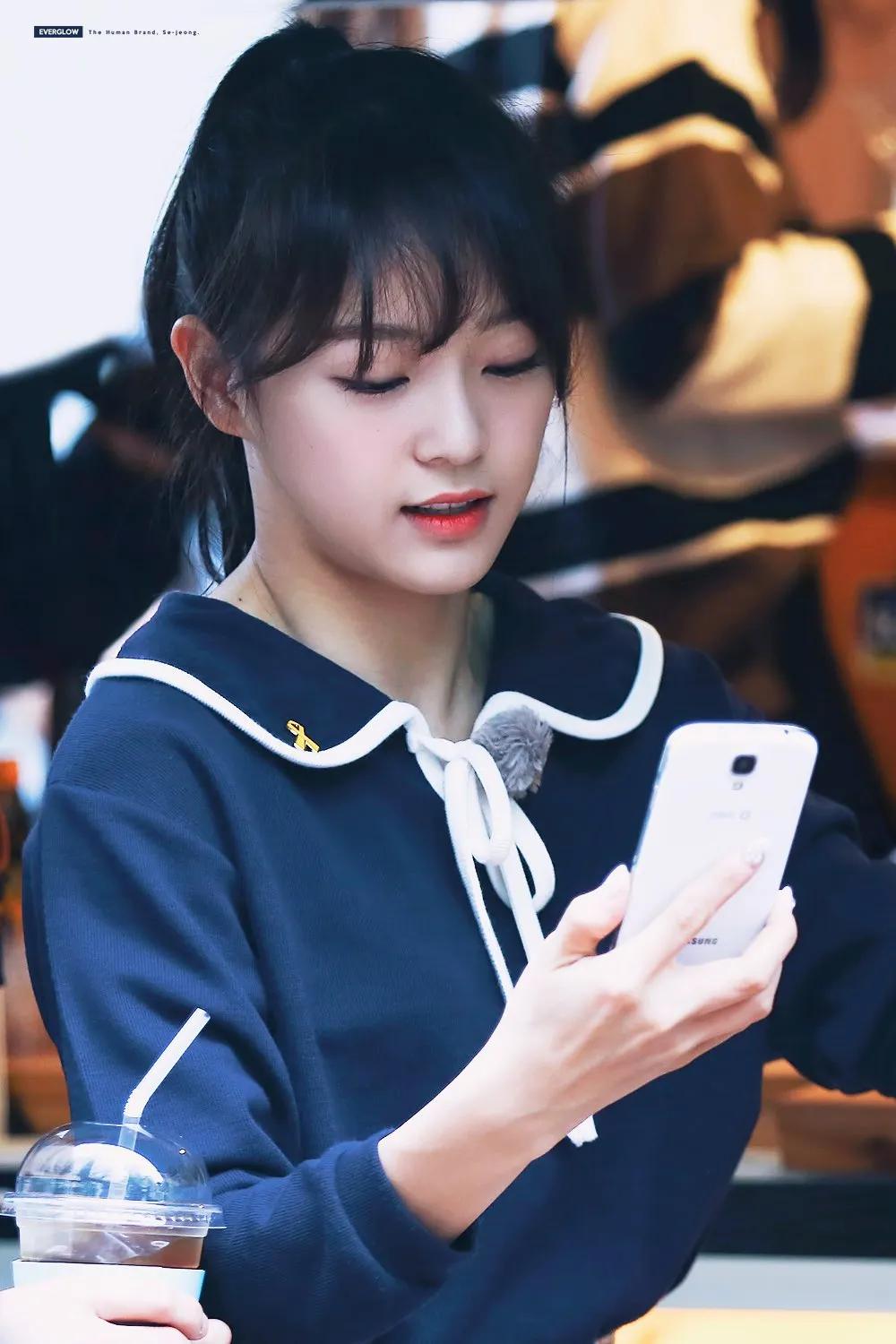 Beautiful picture of Jin Shizheng - iNEWS