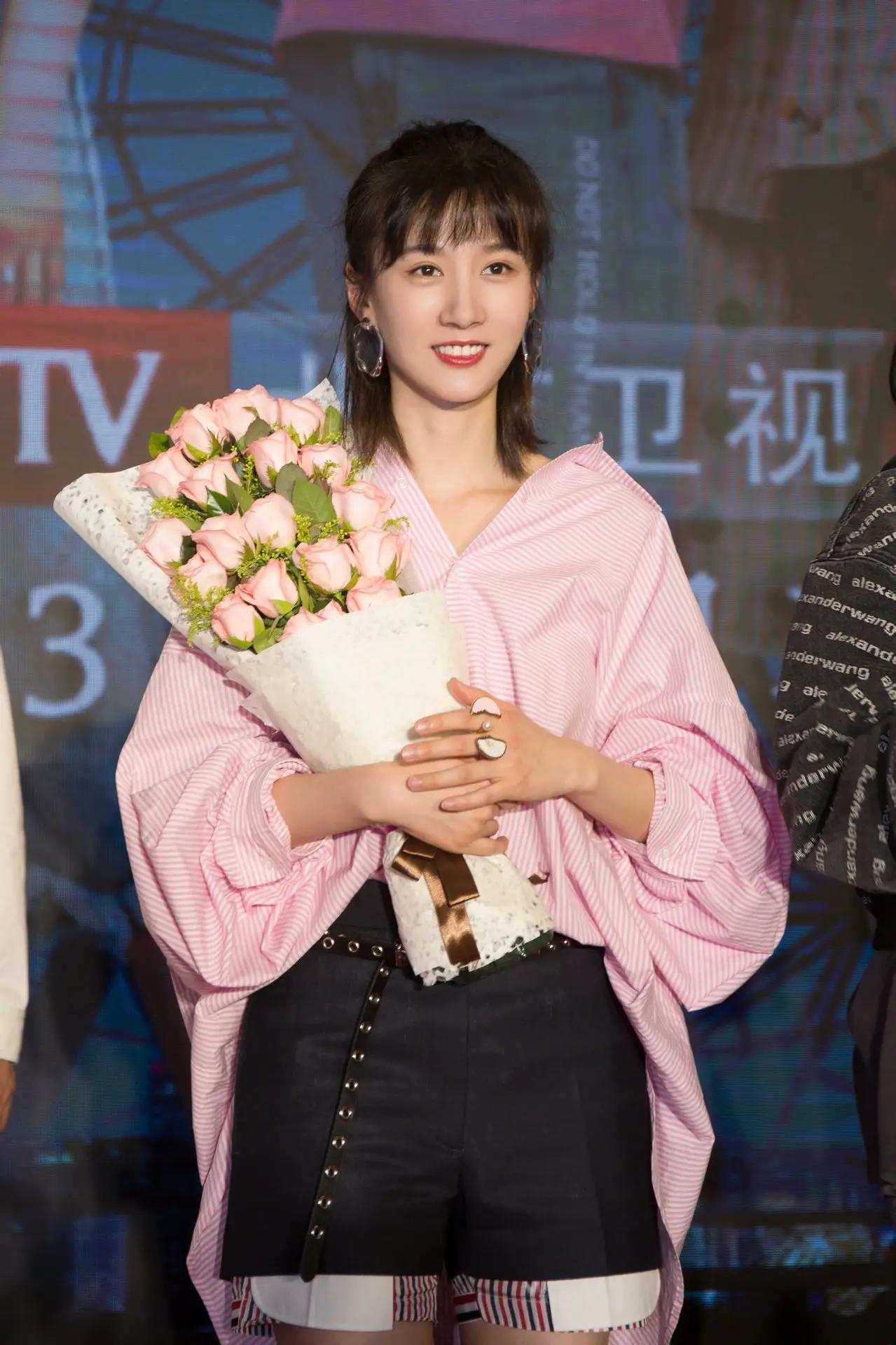 Mingyang Entertainment - Beauty Star - Xu Yue - iNEWS