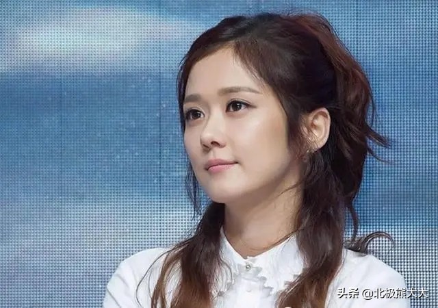 She Is The Most stupid Actress Because Of One Sentence The Whole 