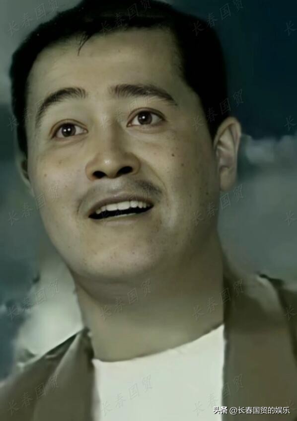 The old photos of Zhao Benshan when he was young were exposed. He