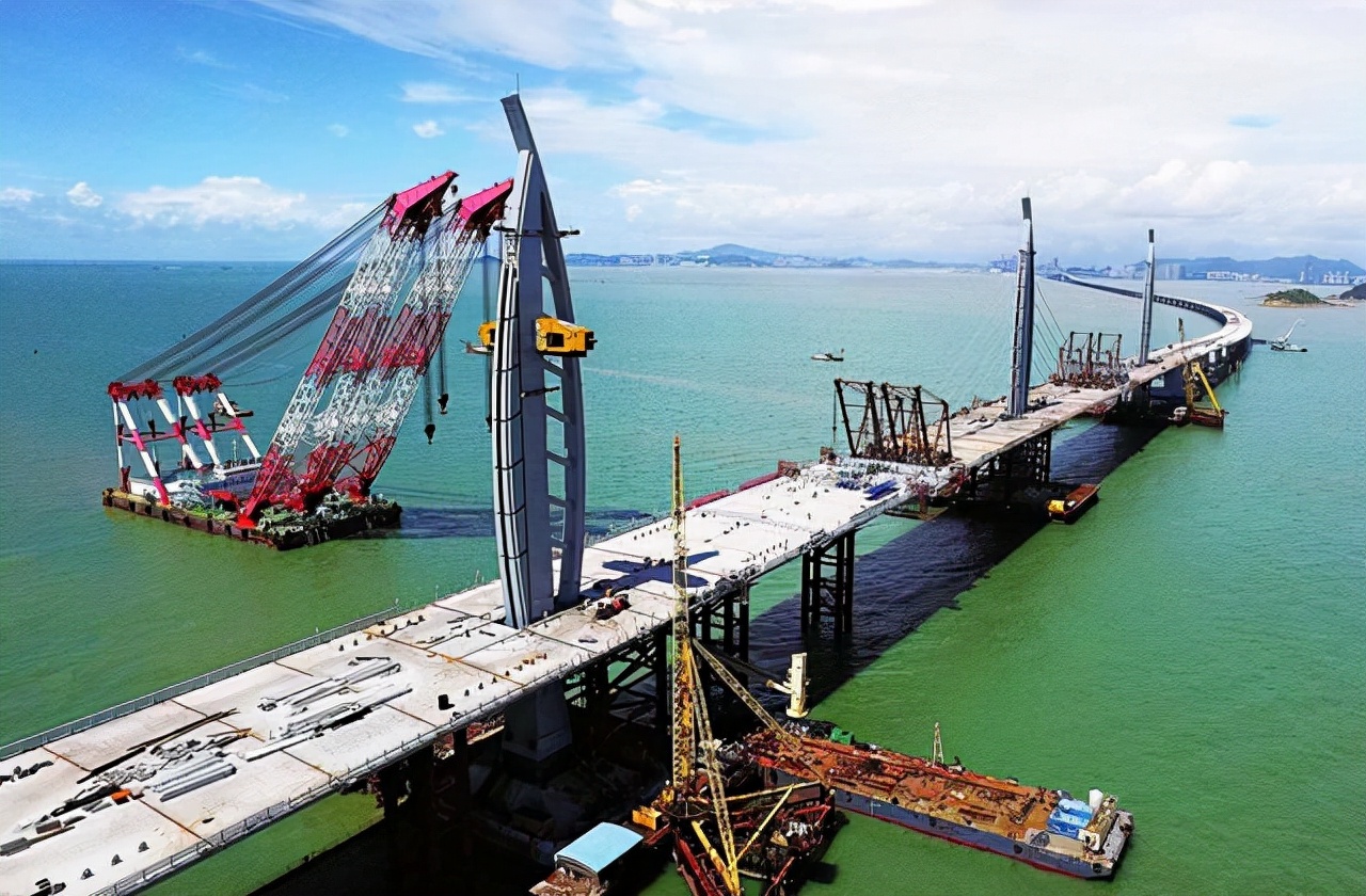 Vietnam invested 70.7 billion to build a 286-meter bridge, which ...