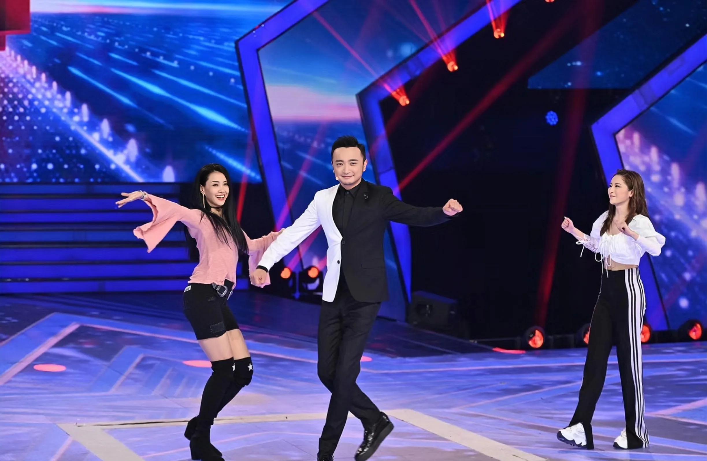 An Rong Singer Wang Rong: Changing from a good girl to an exposed girl who plays ...