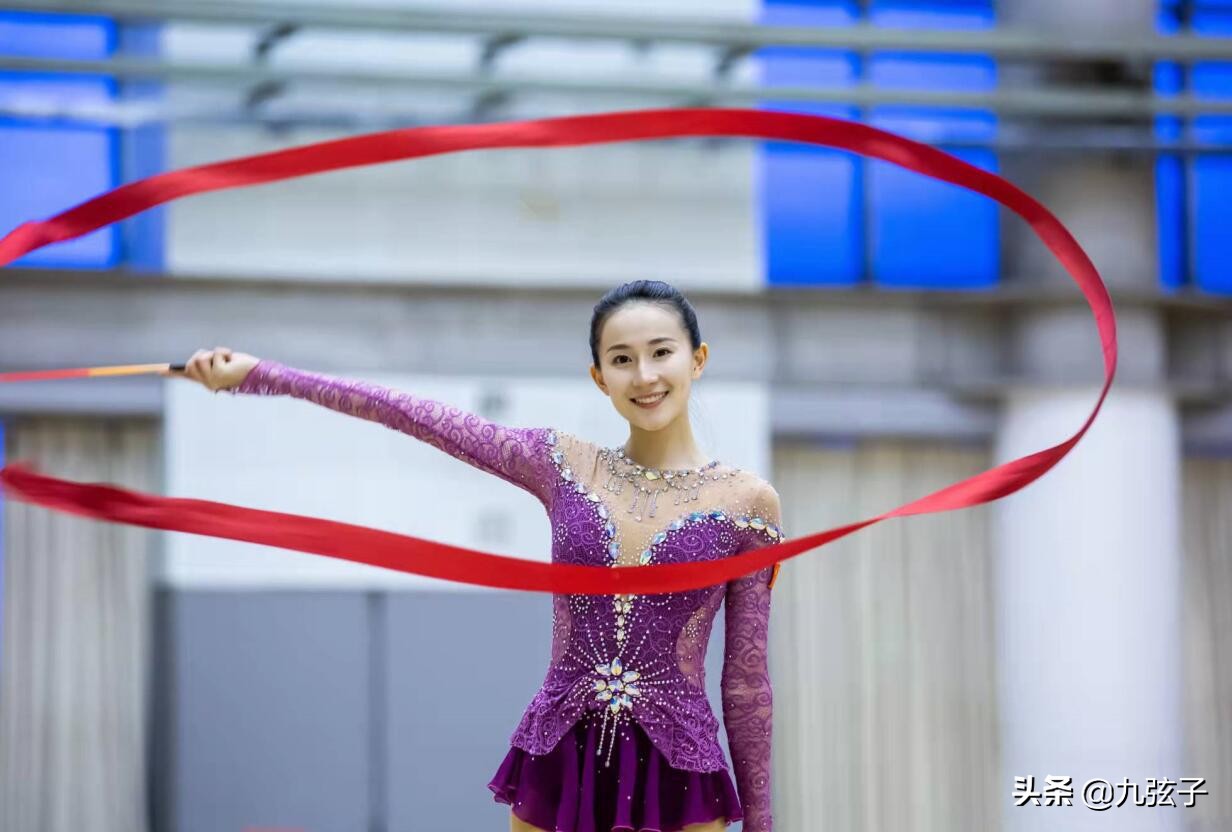 "Goddess of gymnastics" Zhang Doudou is sober, how many slaps in the ...
