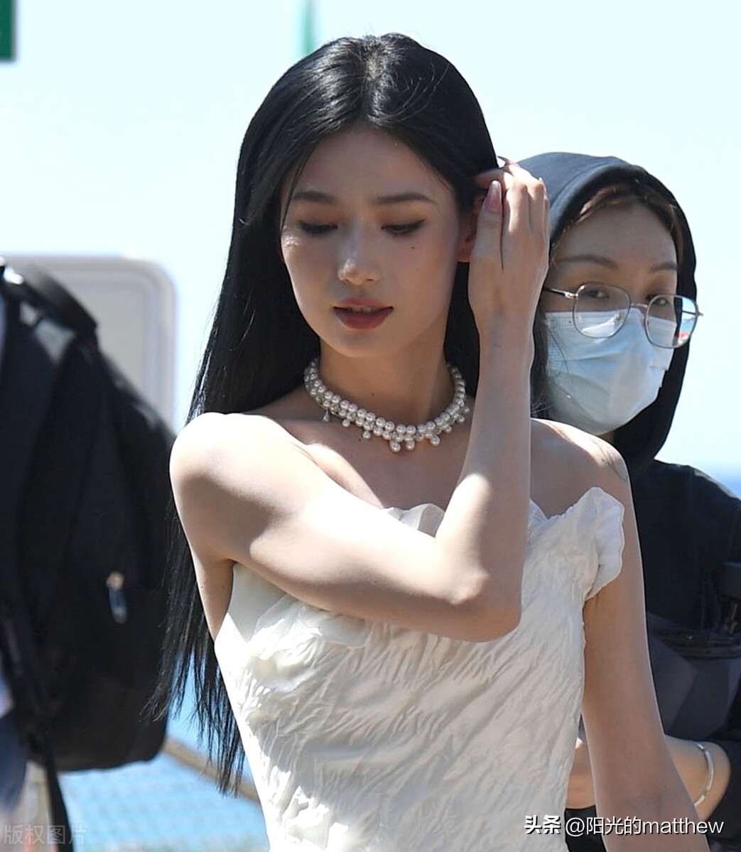 Internet Celebrity Zhou Xinzhu Appeared On The Street During The 76th Cannes Film Festival Imedia 3784