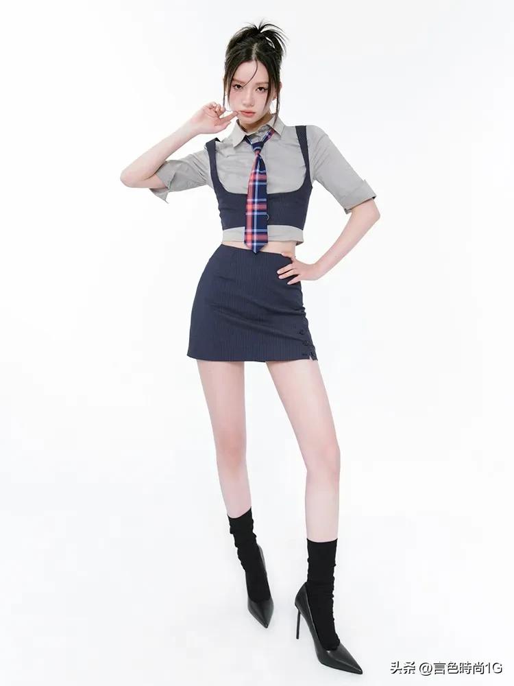 sweet-and-spicy-girl-uniform-style-inews