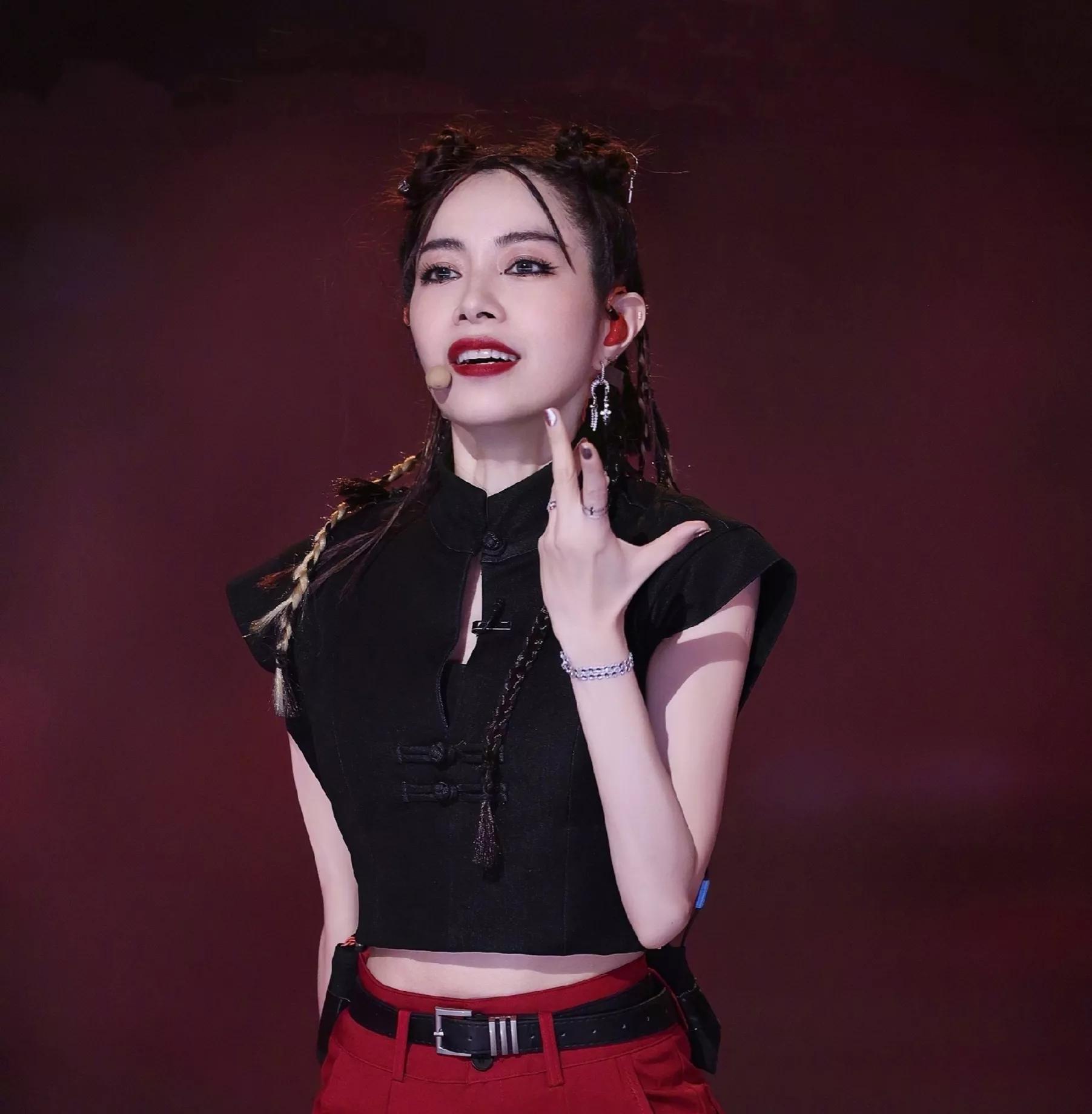 Public Outrage: The Ashleyyyreyyy Leak - r9uco4b