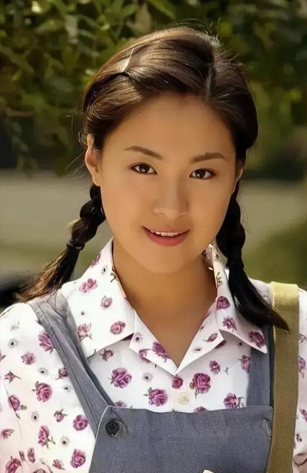 Li Baotian was once obsessed with her, and Zhang Guoli couldn't hide ...